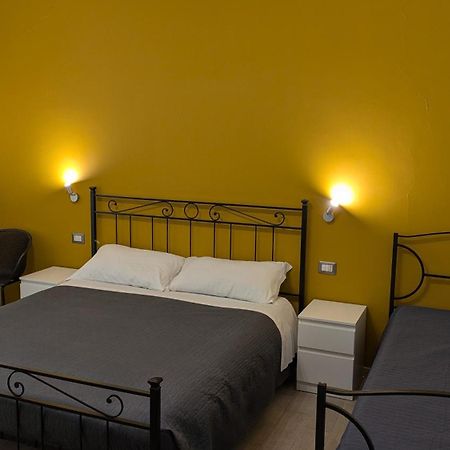 Bonsai Bed & Breakfast Фьюмичино Экстерьер фото