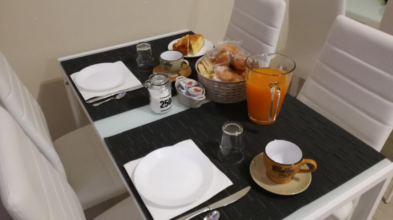 Bonsai Bed & Breakfast Фьюмичино Экстерьер фото